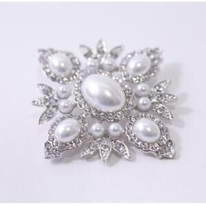 Avalaya, Bridal, Brooch, Pearl Imitation, Rhinestone, Vintage, ~ 260120-WH 905